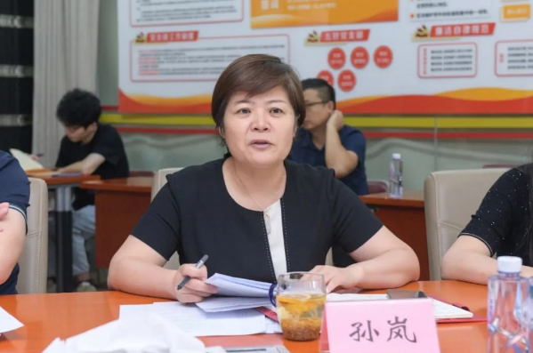 西虹桥公司传达稳增长工作会议精神，部署下阶段重点工作
